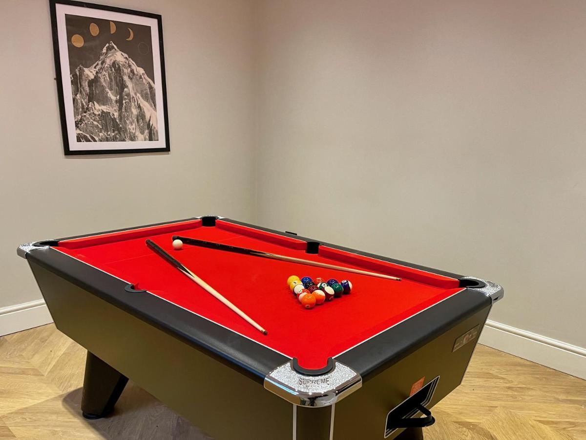 קארדיף Large House Near Victoria Park For Groups, 10 Mins Bus To City Centre מראה חיצוני תמונה